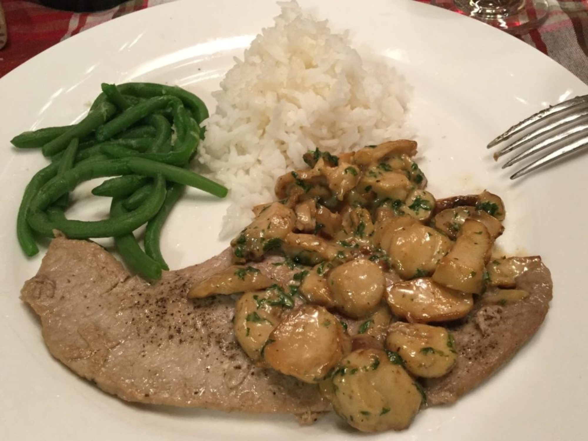 Escalope de veau garnies de cèpes à la crème