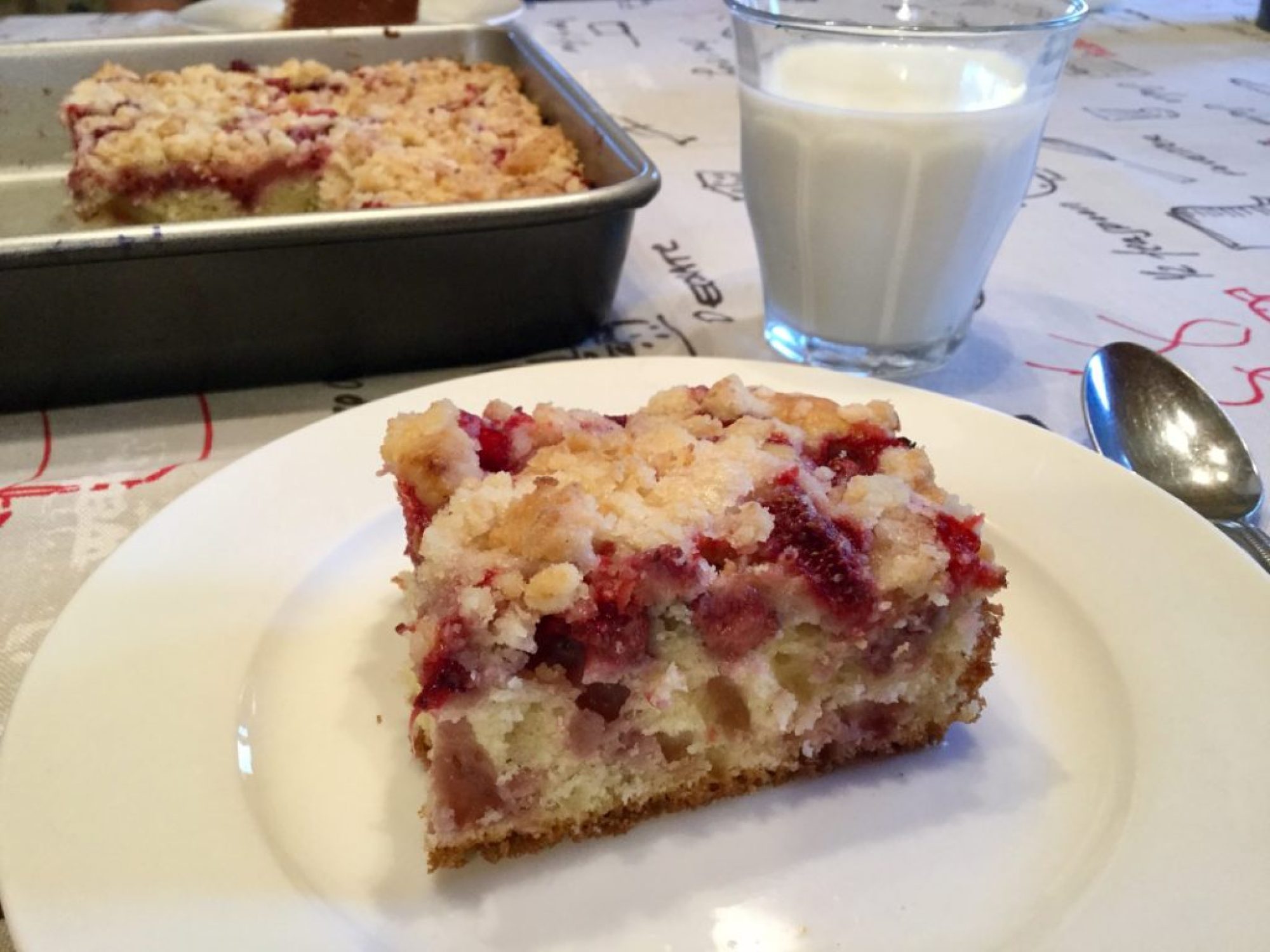 Fresh Strawberry Cake